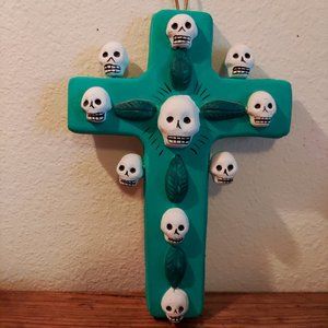 Cross with Calavaras:  Skeleton / Skull